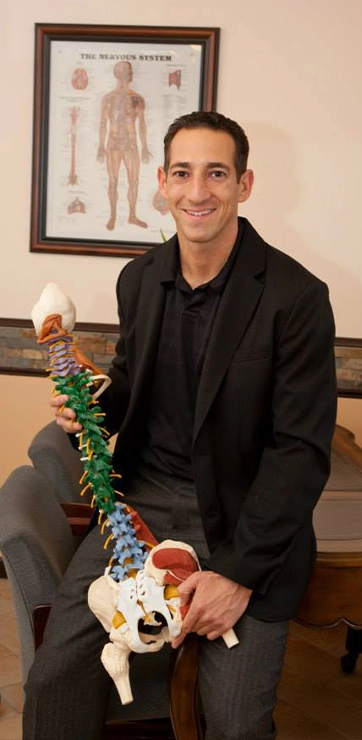 Chiropractor Allentown PA Alfonso Di Carlo With Spine Model